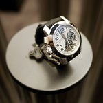 Graham Chronofighter Oversize