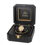 Goldfinger_007_box_and_watch