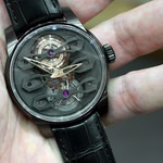 Girard Perregaux_Neo_Tourbillon_Titanium_DLC_tre.JPG