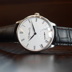 Moser_Cie_Venturer_Small_Seconds_White_Gold_white_dial_3
