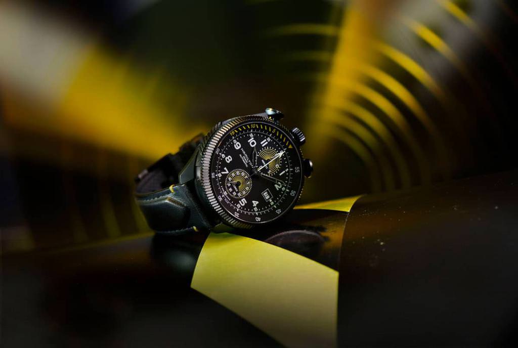 hamilton-khaki-aviation-takeoff-chronograph