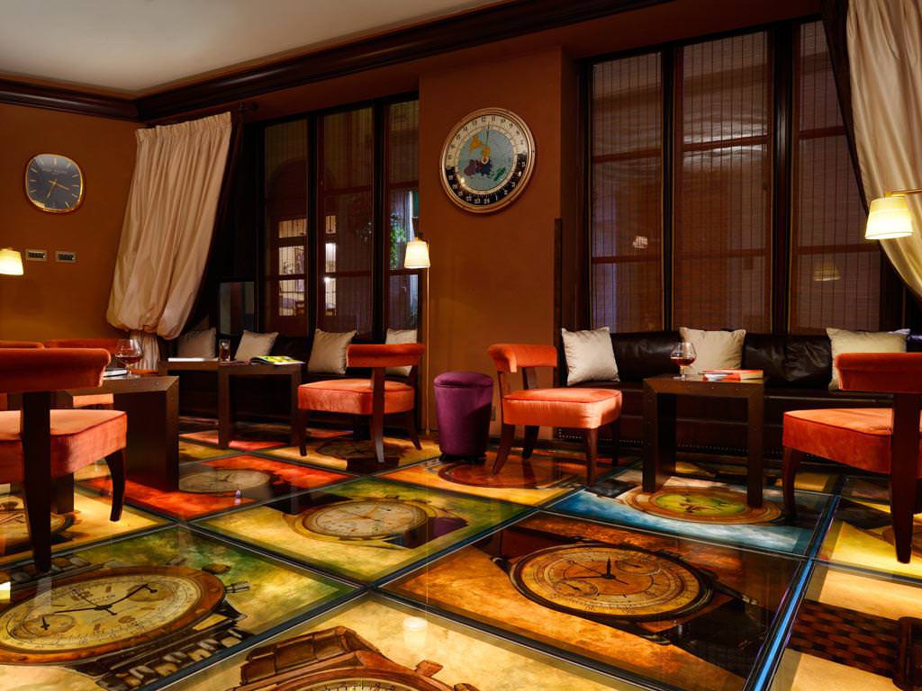 hotel-orologio-firenze-bar-fumo