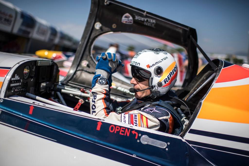 juan-velarde-hamilton-red-bull-air-race-cannes-2018