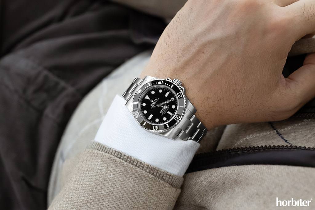 rolex submariner on the wrist