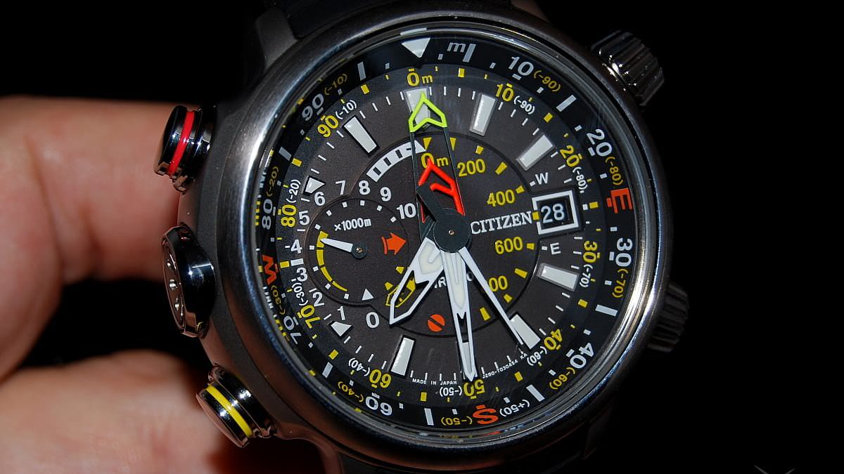citizen promaster altichron