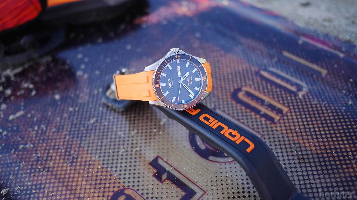 Mido-Ocean-Star-Captain-Titanium-orange-rubber-strap-2