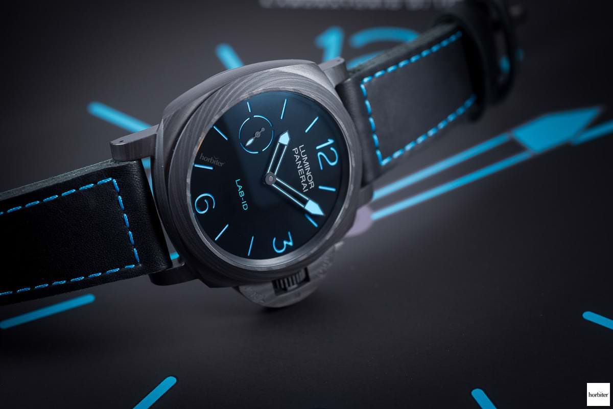 Panerai-Lab-ID-Luminor-1950-Carbotech-3-Days-pam700-49mm-2