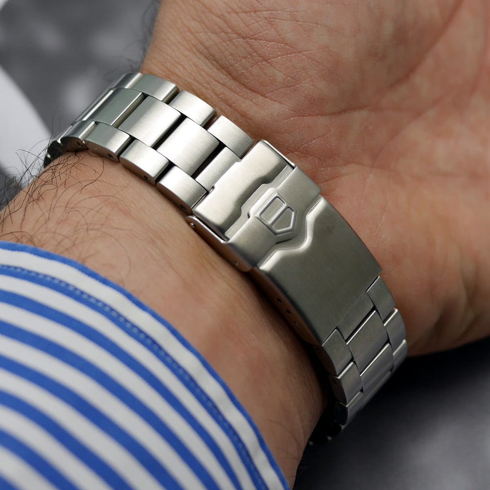 TAG Heuer Formula 1 Calibre 6 due