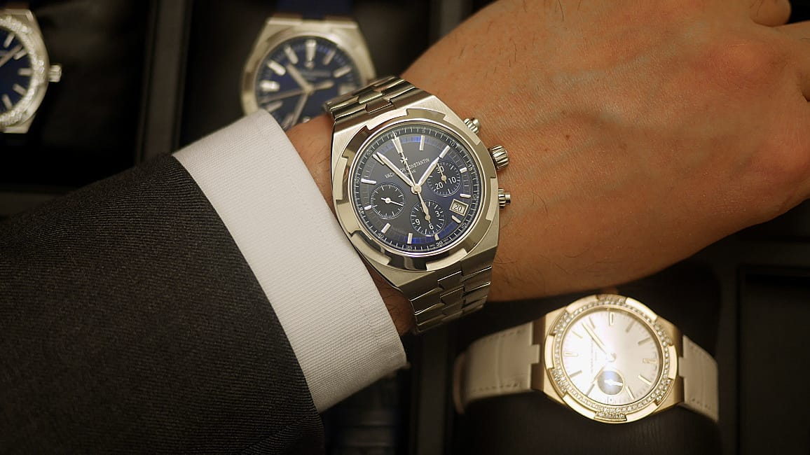 Owner Review: Vacheron Constantin Overseas Dual Time FIFTH WRIST | vlr ...