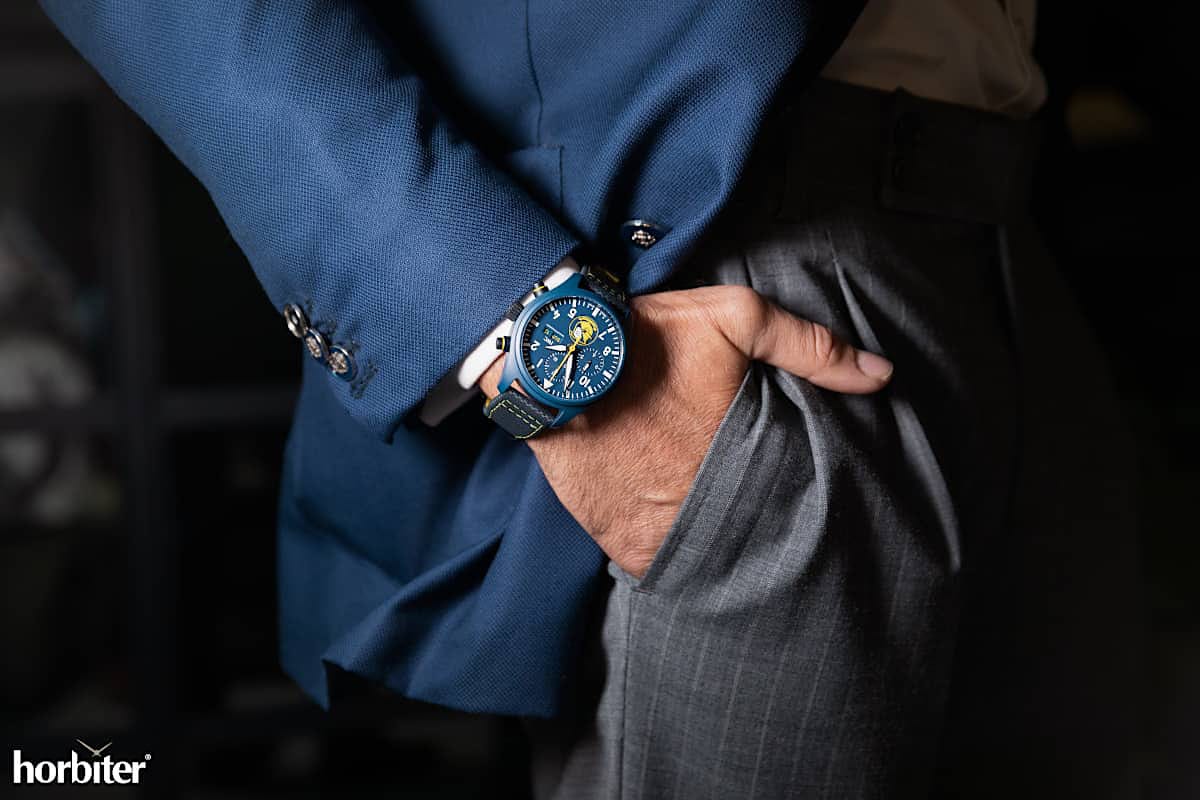 iwc-pilots-watch-chronograph-edition-blue-angels-3