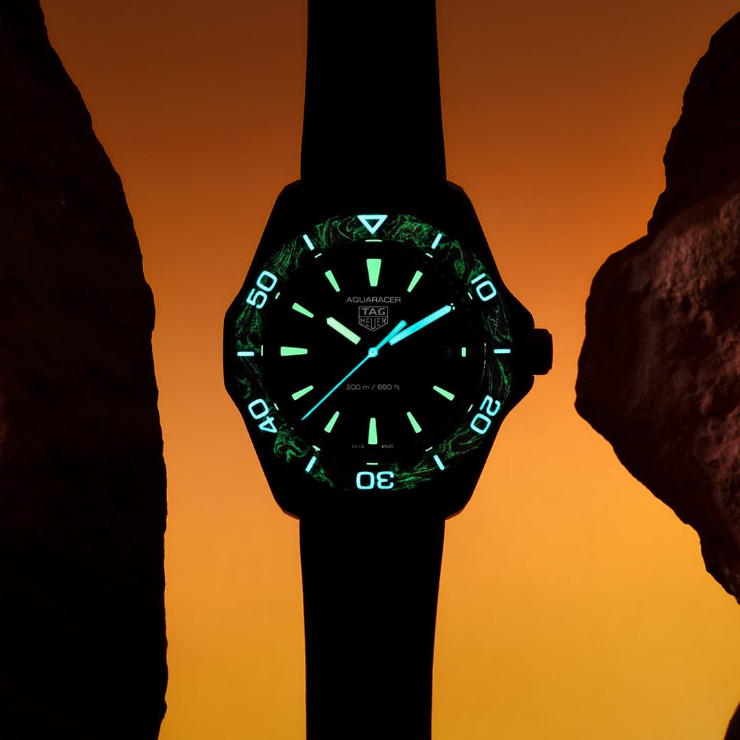 tag heuer aquaracer professional 200 solargraph uno