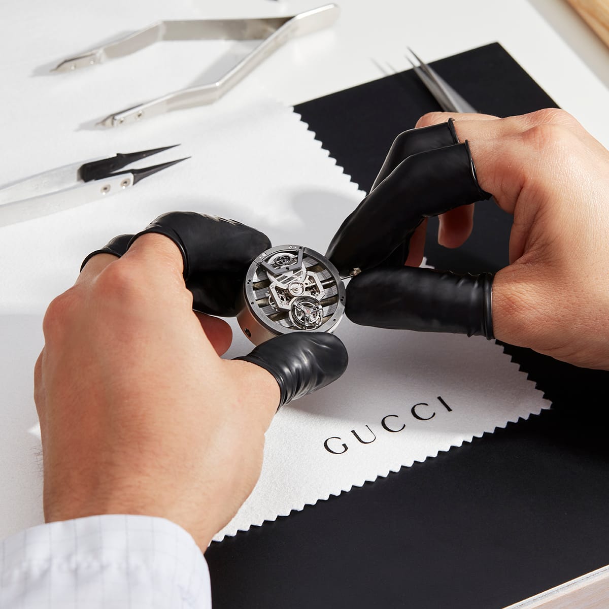 gucci 25H skeleton tourbillon