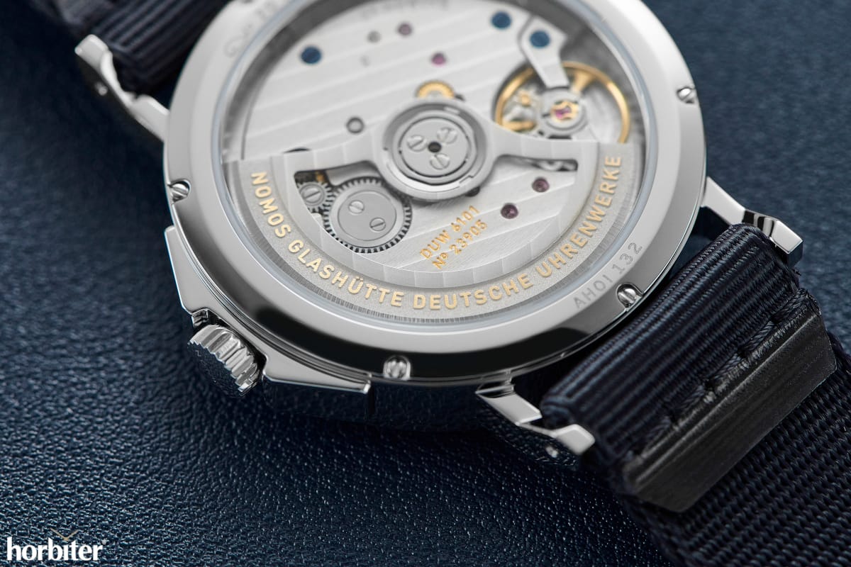 Nomos Glashütte Ahoi neomatik 38 Datario Cielo e Sabbia 3