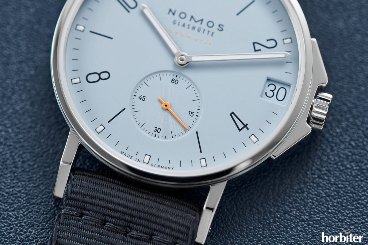 Nomos Glashütte Ahoi neomatik 38 Datario Cielo e Sabbia 5
