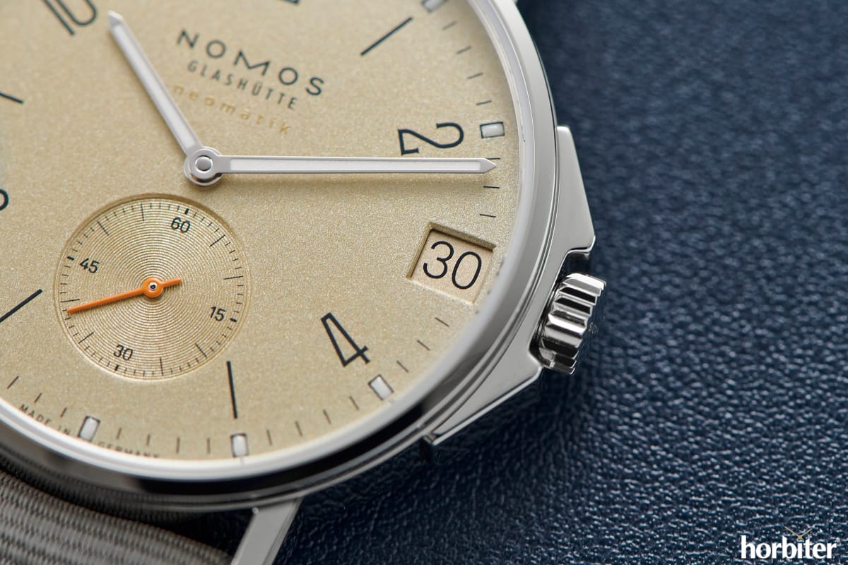 Nomos Glashütte Ahoi neomatik 38 Datario Sabbia 1
