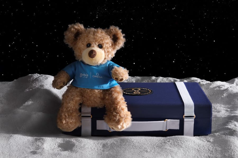 moonswatch orbis mission to moonshine gold 1