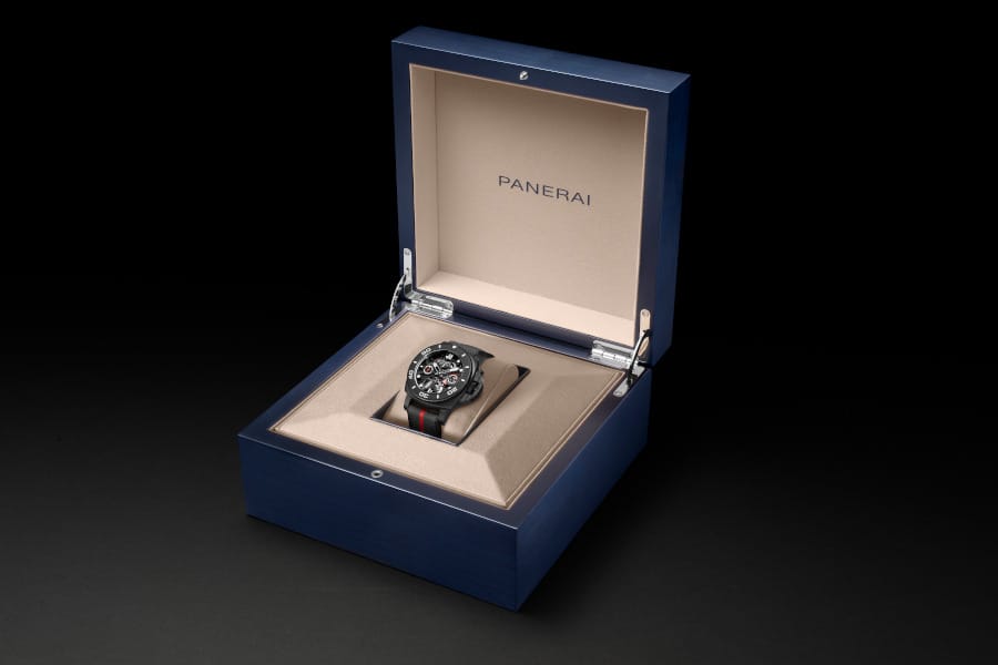 Panerai Submersible Tourbillon GMT Luna Rossa Experience Edition PAM 1405 uno
