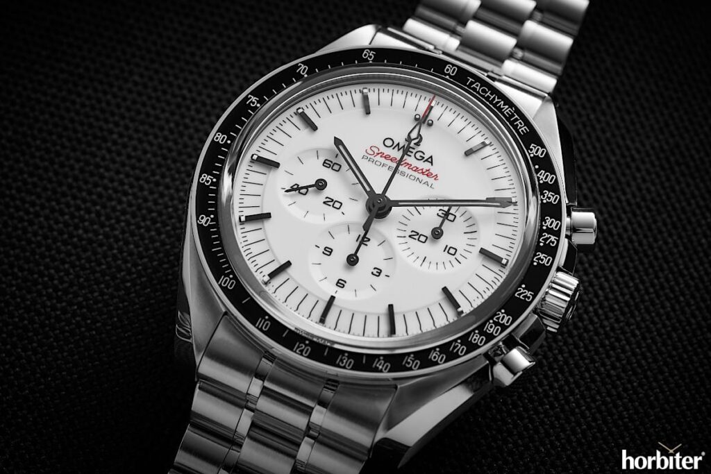 Omega Moonwatch quadrante laccato bianco, la recensione