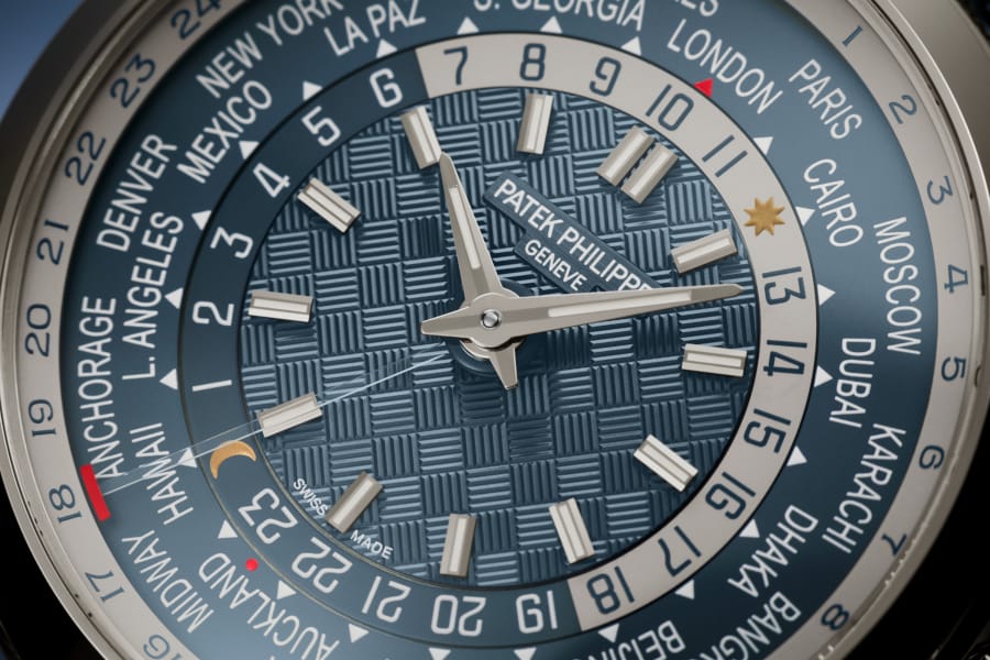 patek ora universale con data 5330G tre