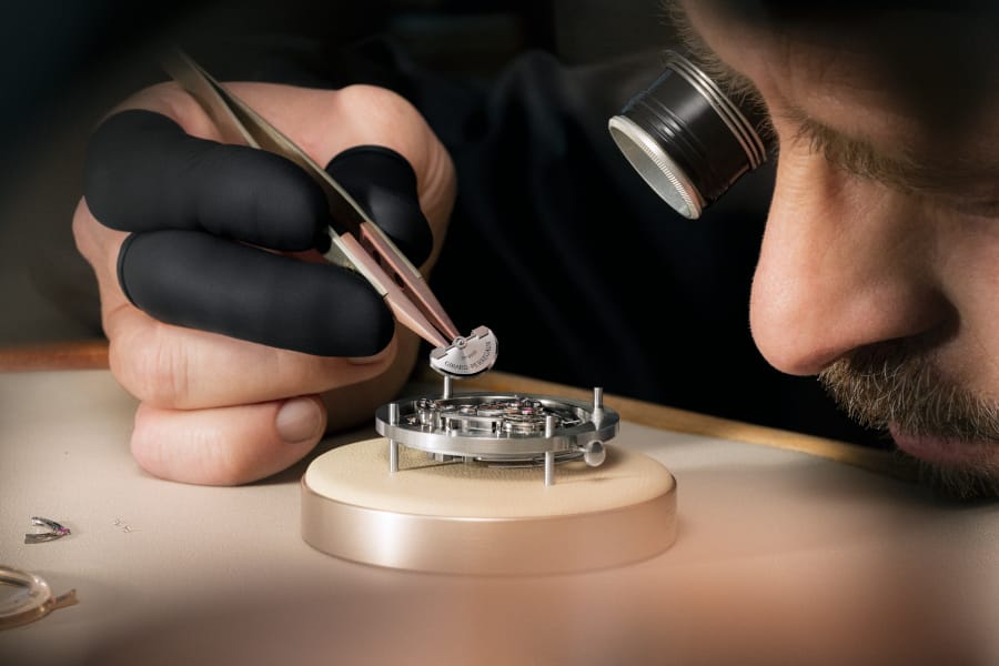 Girard-Perregaux Minute Repeater Flying Bridges 2