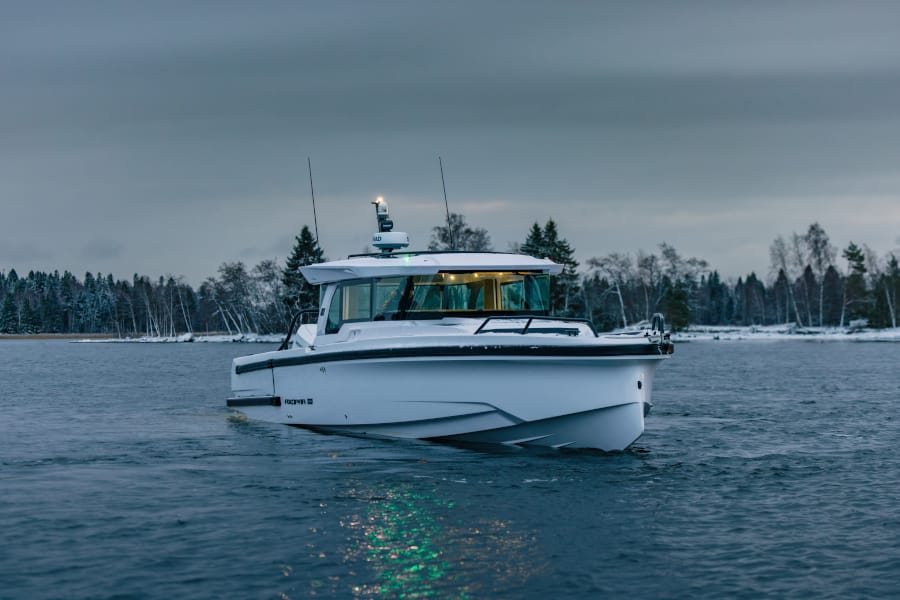 Axopar 38 XC Cross Cabin 3