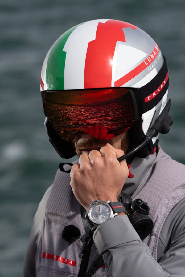Luminor Luna Rossa Chrono pam01768