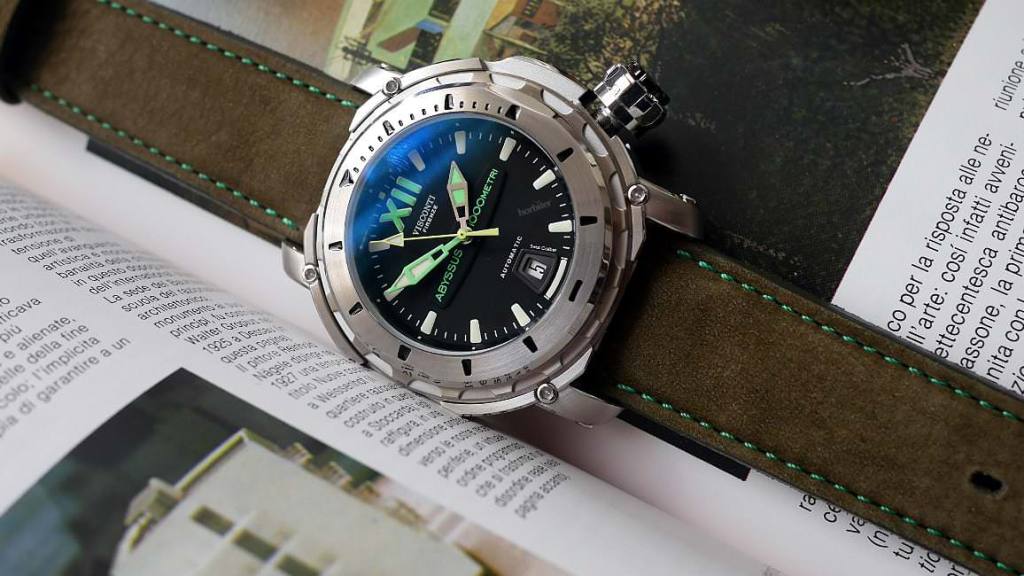 Visconti W115 Abyssus Full-Dive Inox top