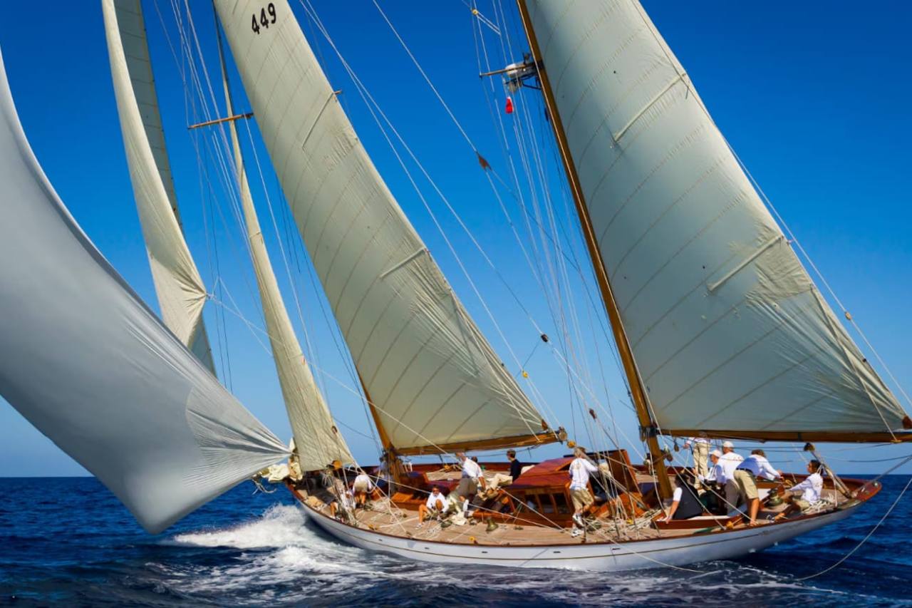 Da Eilean al Radiomir: il ketch di Panerai è tornato a gareggiare