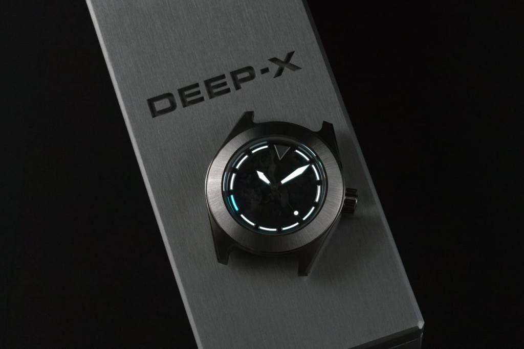 DEEP-X celebra il decimo anniversario di Watch Insanity